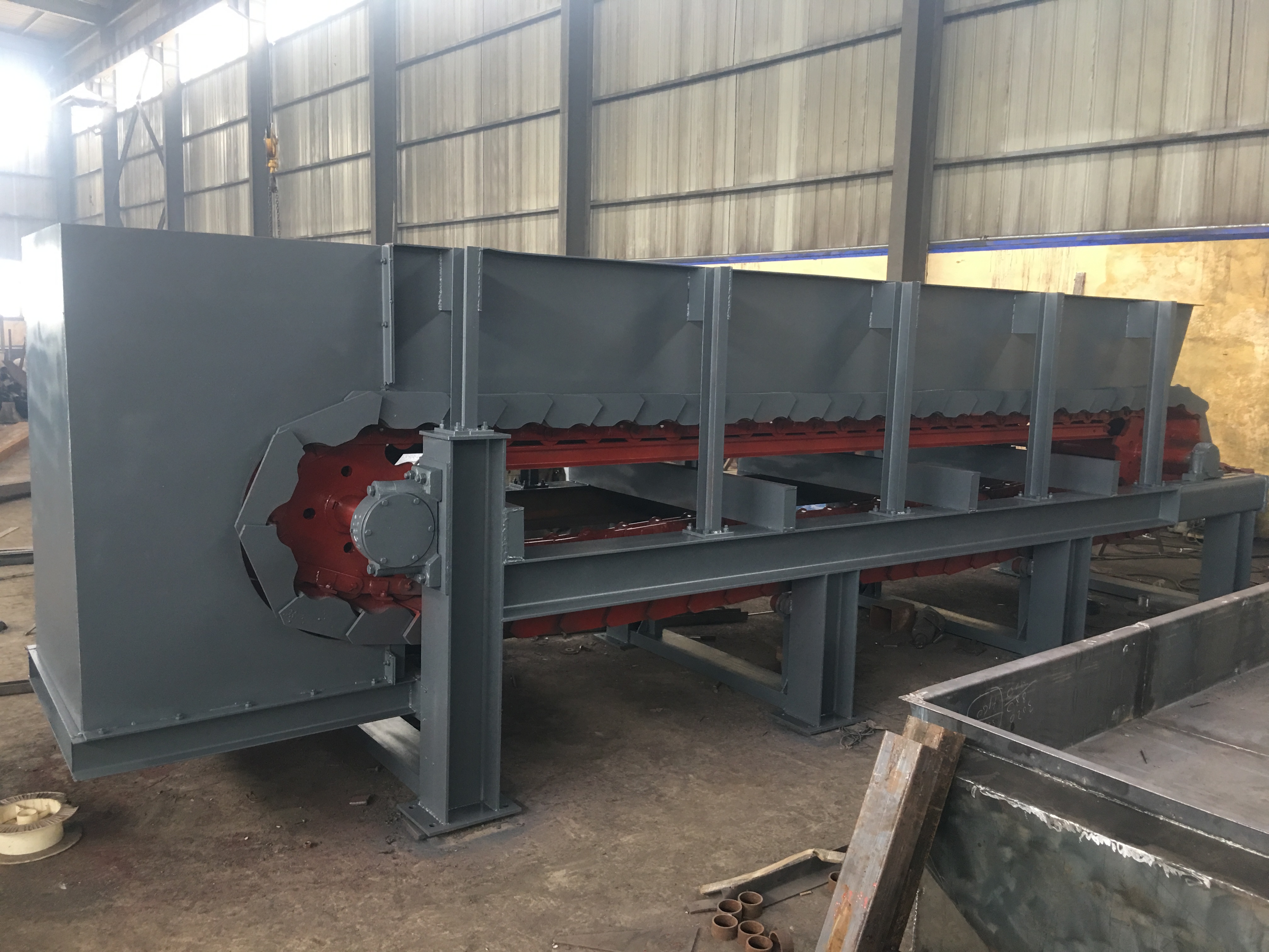 鱗板輸送機生產(chǎn)完成照片