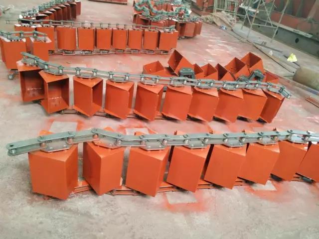 板鏈斗提機(jī)料斗鏈條展示 板鏈斗提機(jī)料斗鏈條展示