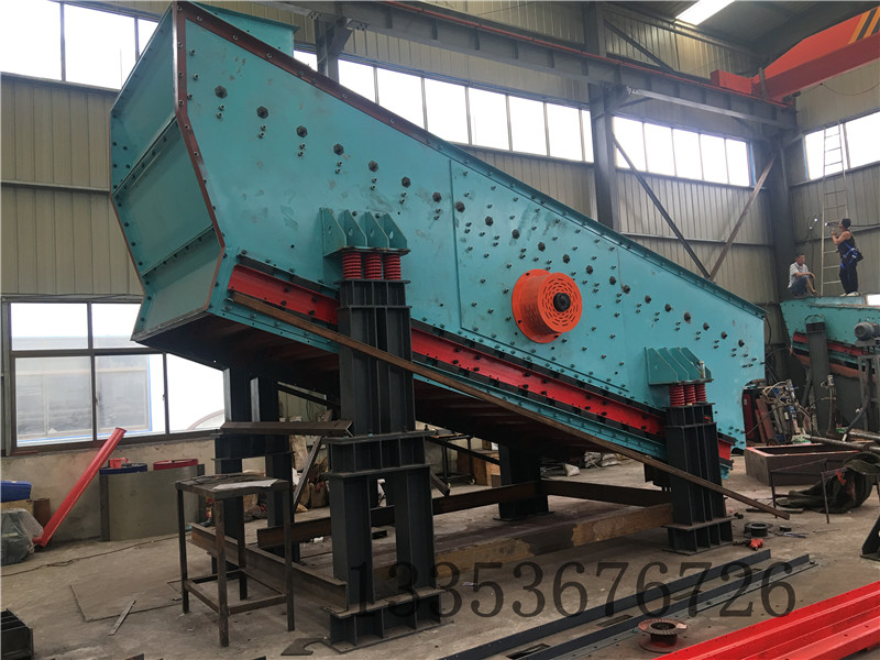 煤礦原煤分級(jí)弛張沸騰篩可做成多少層有弛張效果的篩面？